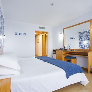 Habitación con 2 Camas Individuales